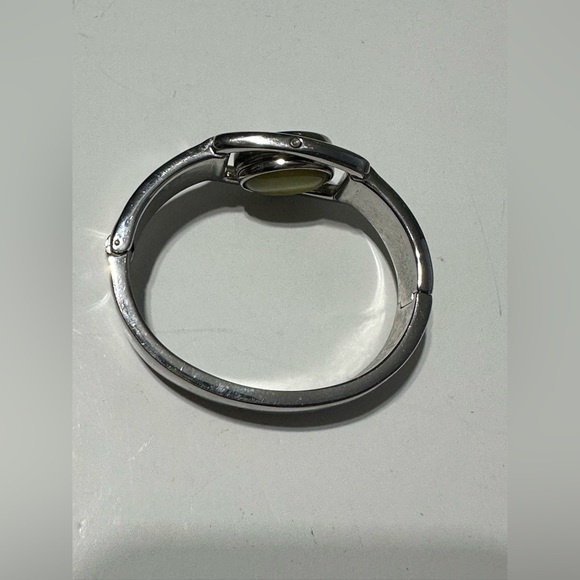 Aviva collection vintage watch that rotates/flips into a stone bracelet - Picture 6 of 10